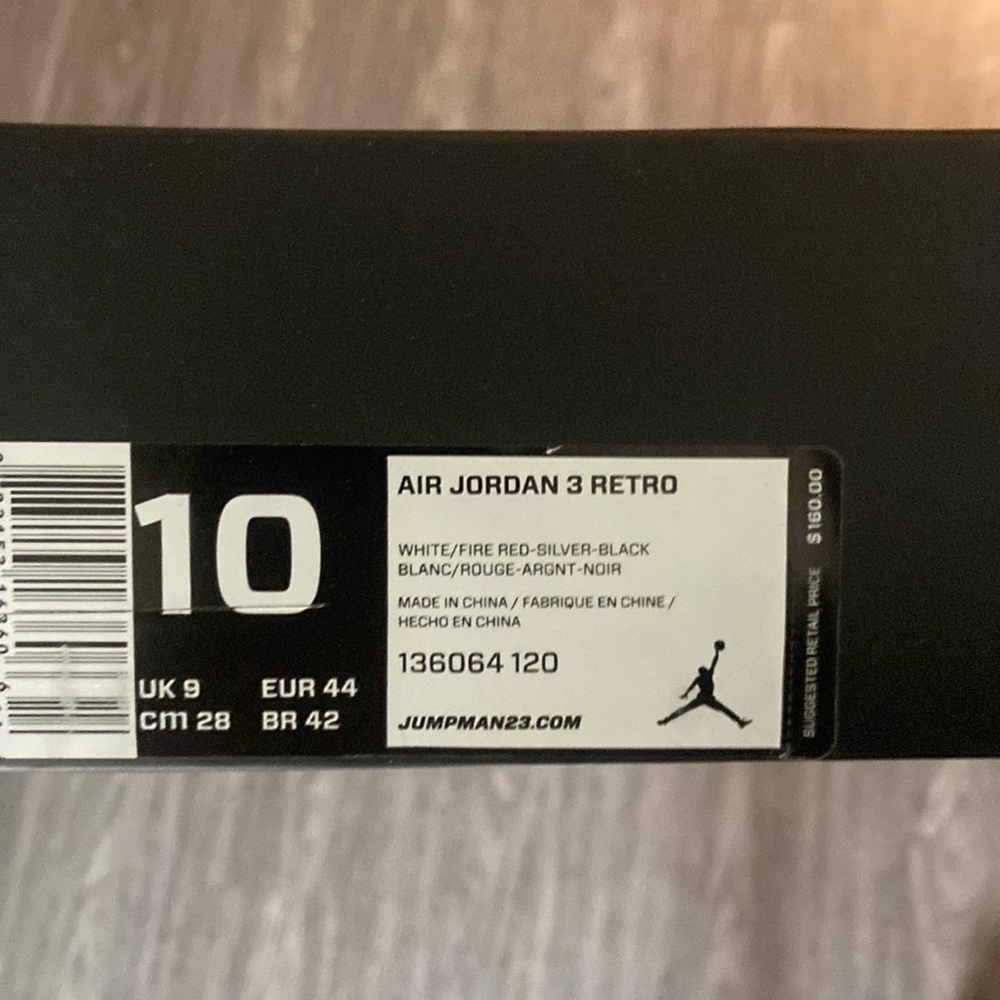 Air Jordan 3 size 10 fire red.